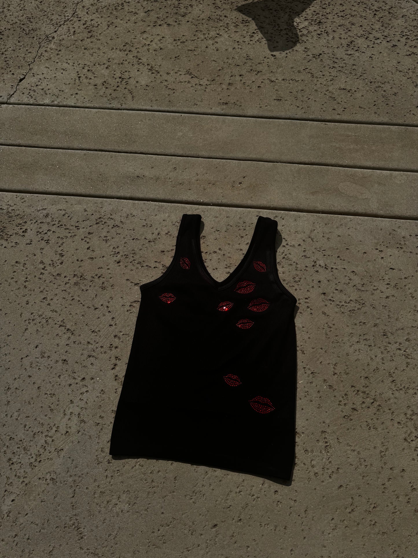 KISS Tank in Black