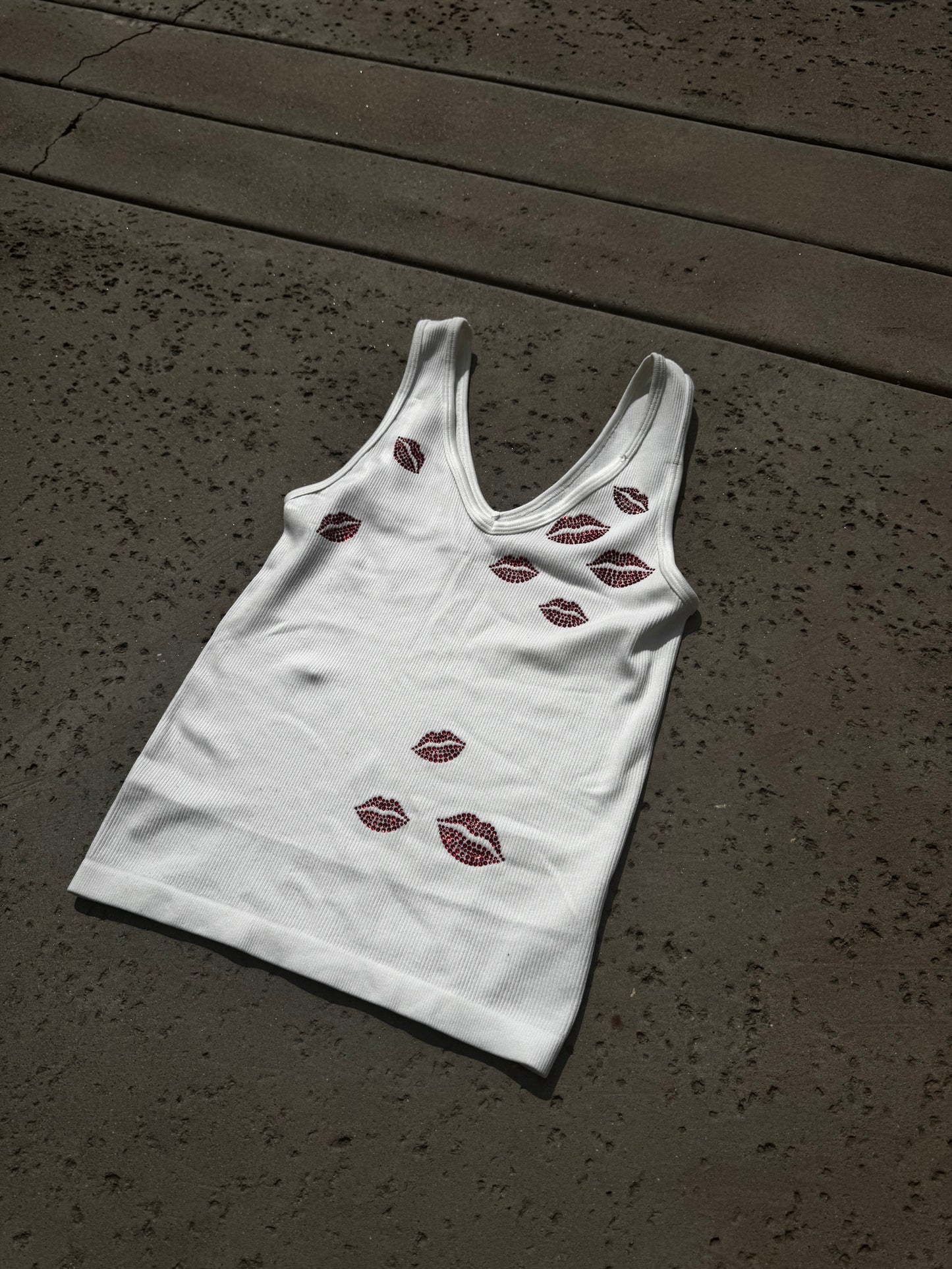 KISS Tank in White